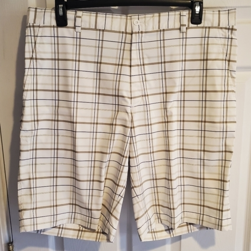 Nike Golf Men's Plaid Shorts Size‎ 38